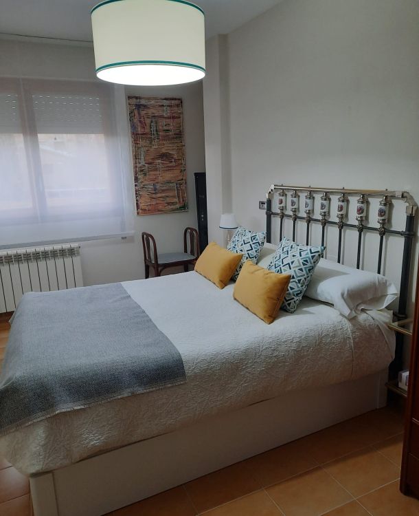 Imagen de habitación después de  decorar