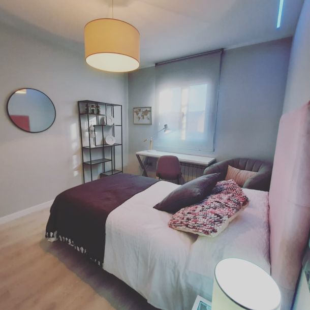 Imagen entrada al recibidor de una casa decorada por Sonia Blanco